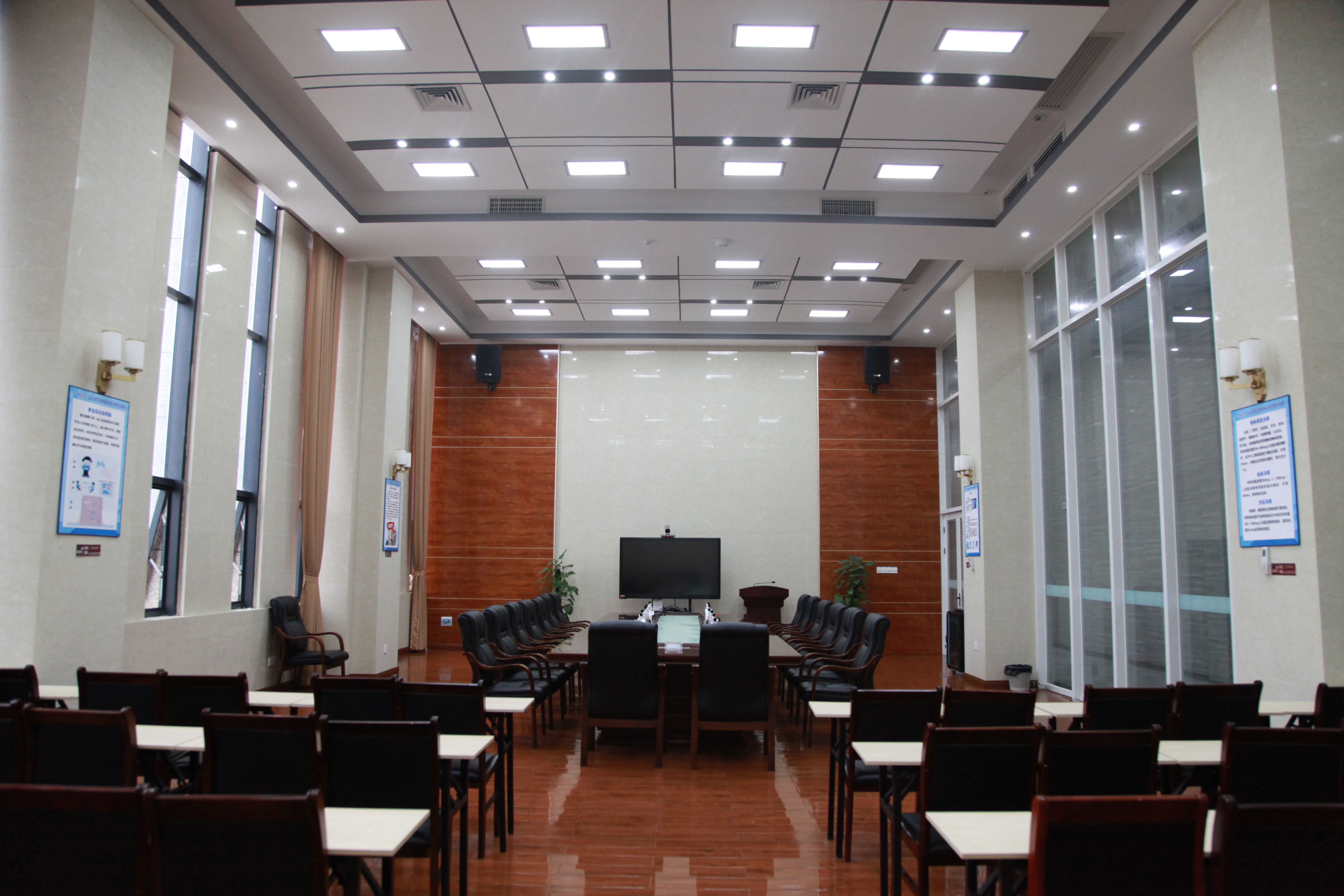 聚会室1 (2).JPG